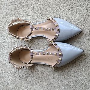 8.5 Spike Detail Flat